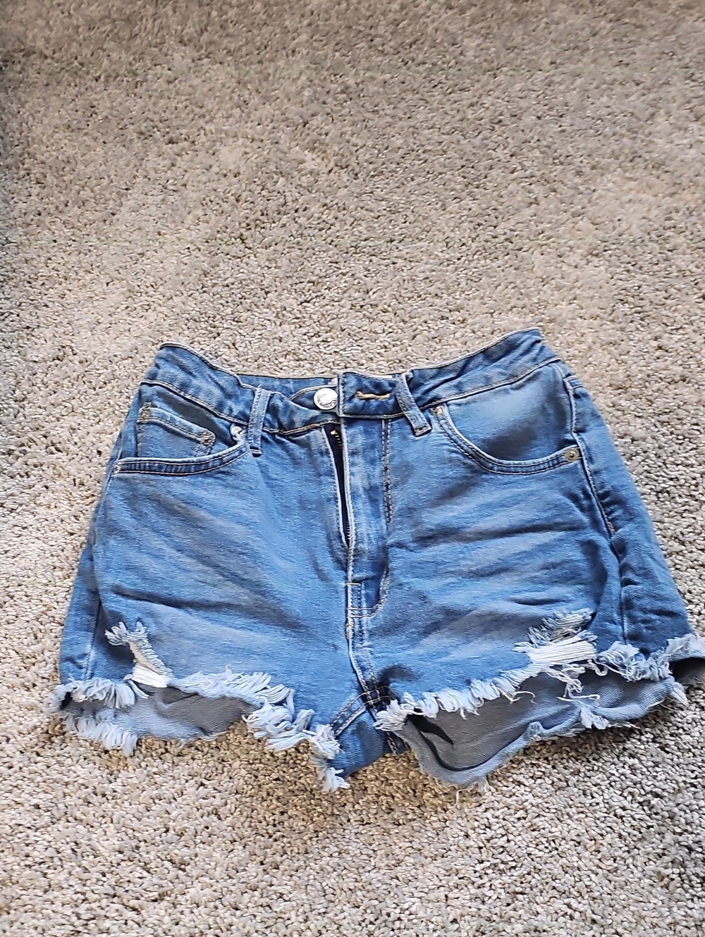 Love Tree Women's Distressed Light Blue Denim Cutoff Shorts